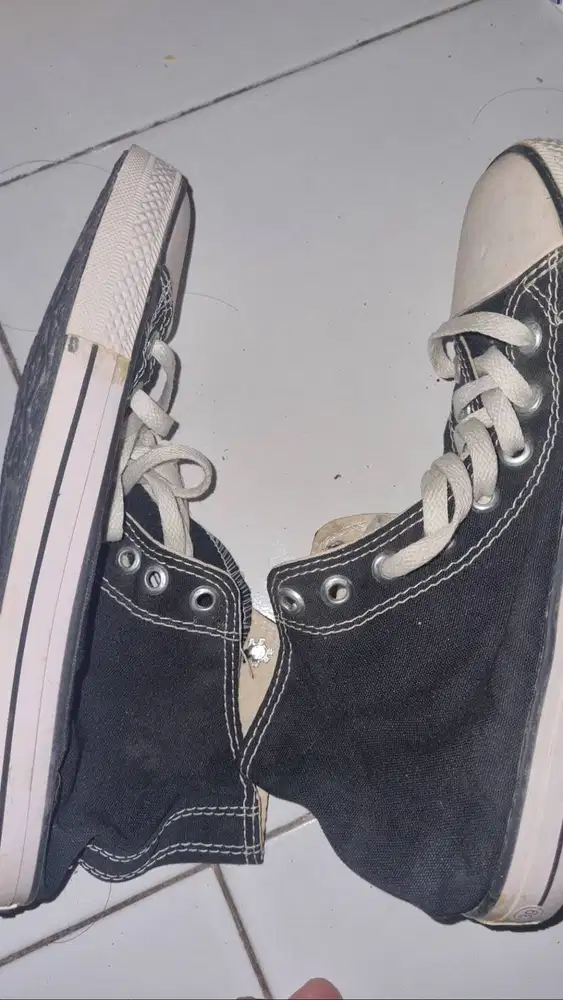 Sepatu converse ukuran 39/40