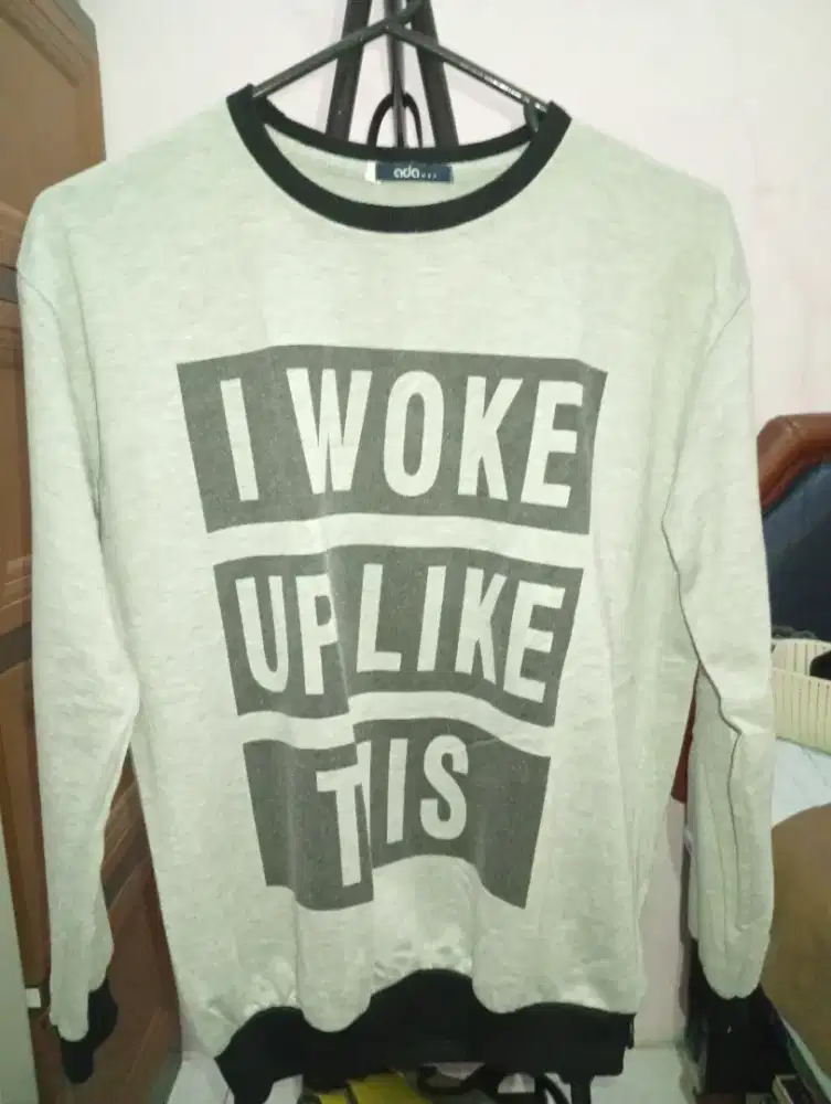 Outer ada men sweater size L