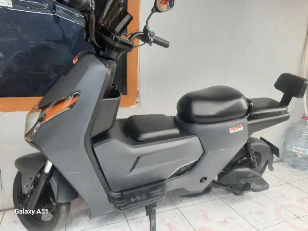 Selis Uwinfly Abu Dove