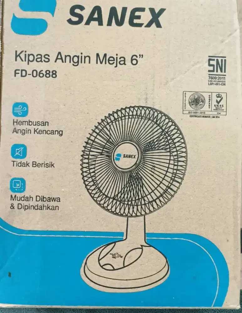 Kipas angin meja fd-0688