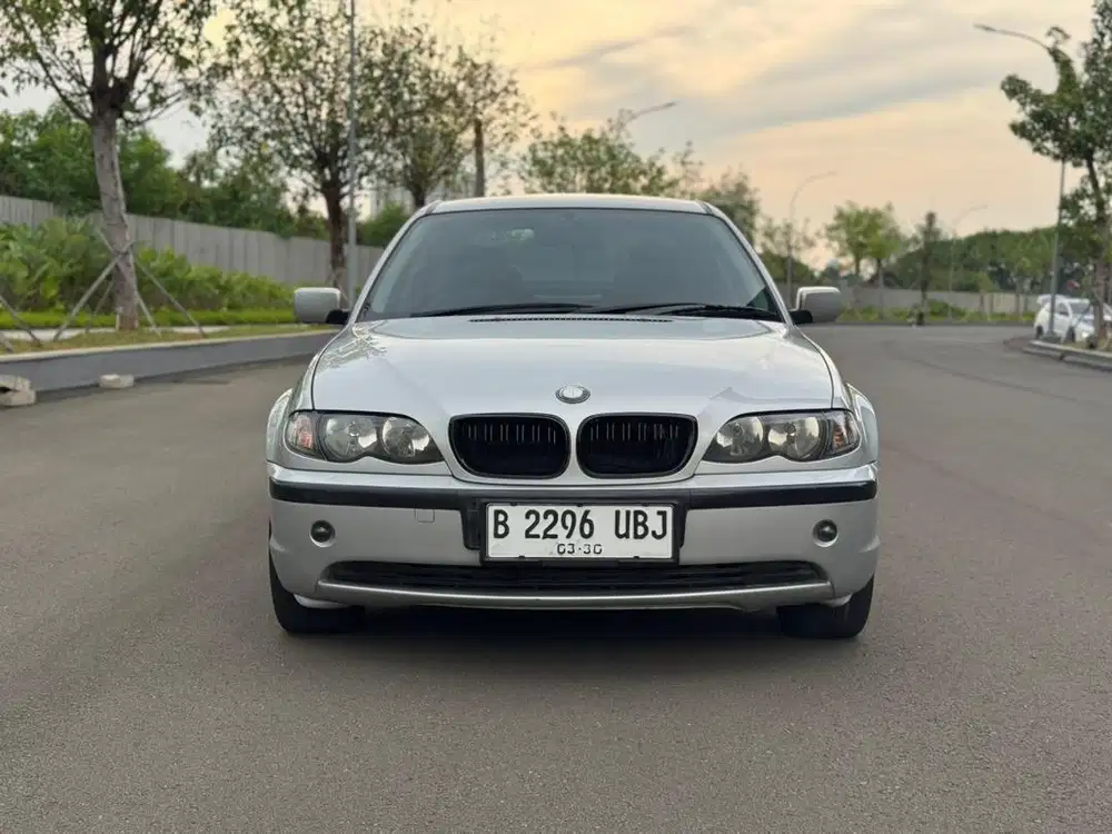 ISTIMEWA BMW E46 318i 2004 AT