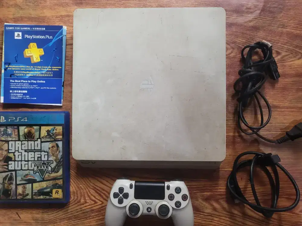 PlayStation 4 Slim 500GB CUH-2016A Normal | GTA V Original