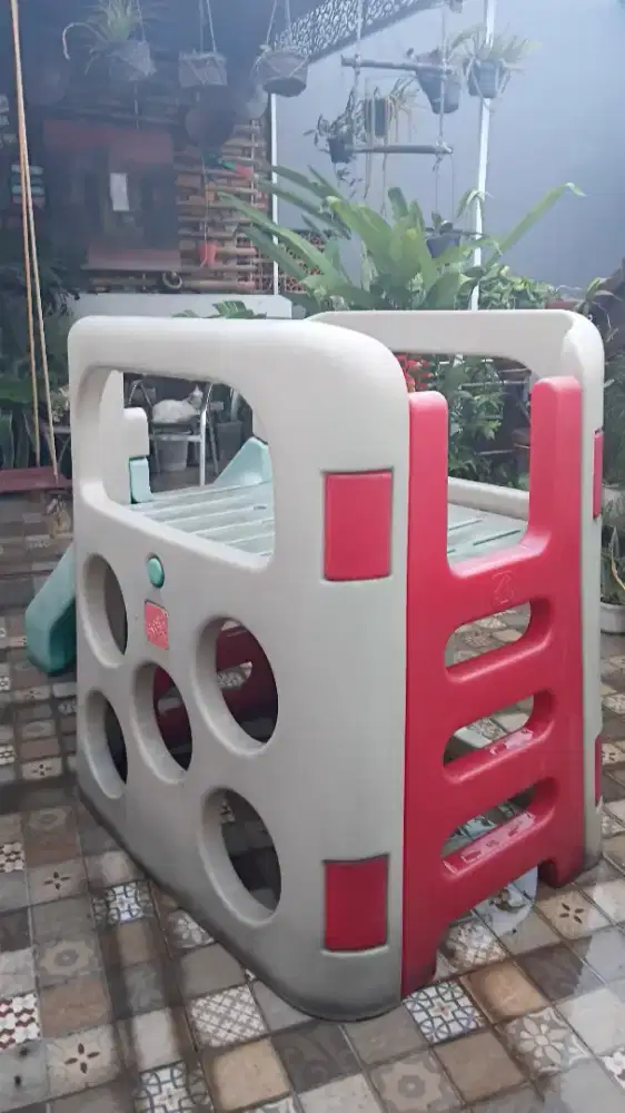 Perosotan anak merk Step 2