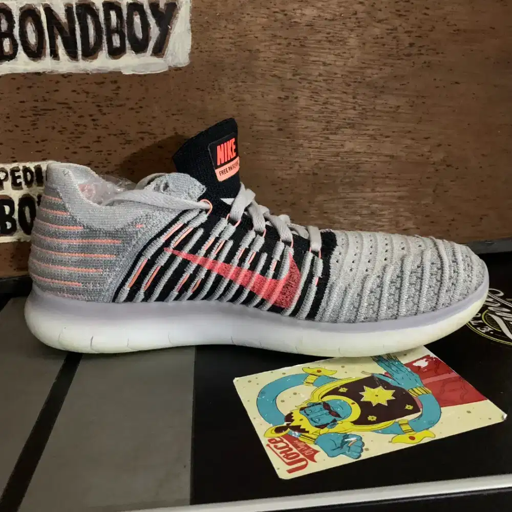 43.sepatu nike Free RN flyknit 38