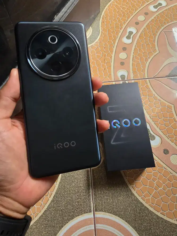 Iqqo z10 5g 12/512 mulus 1blnan pakai