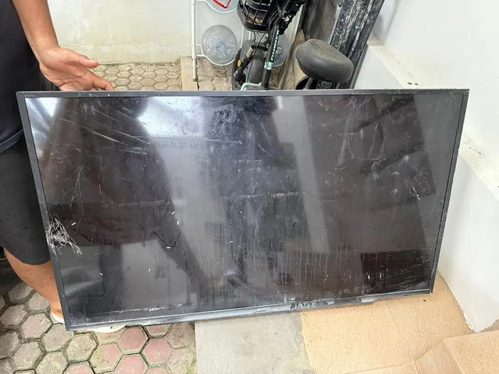 TV Sony 40inch Mati Bekas Banjir