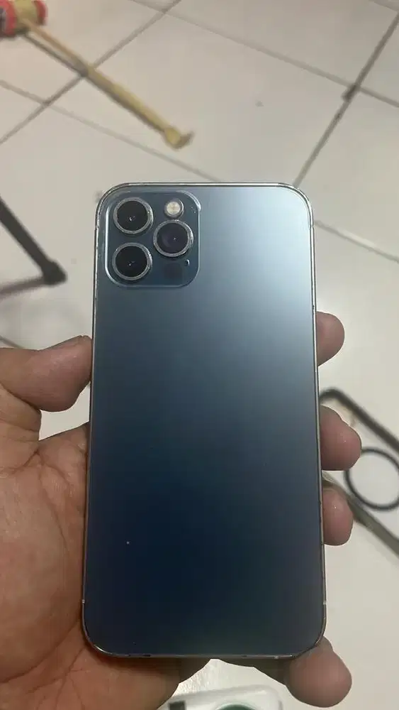 iphone 12 pro only unit dan charger bu