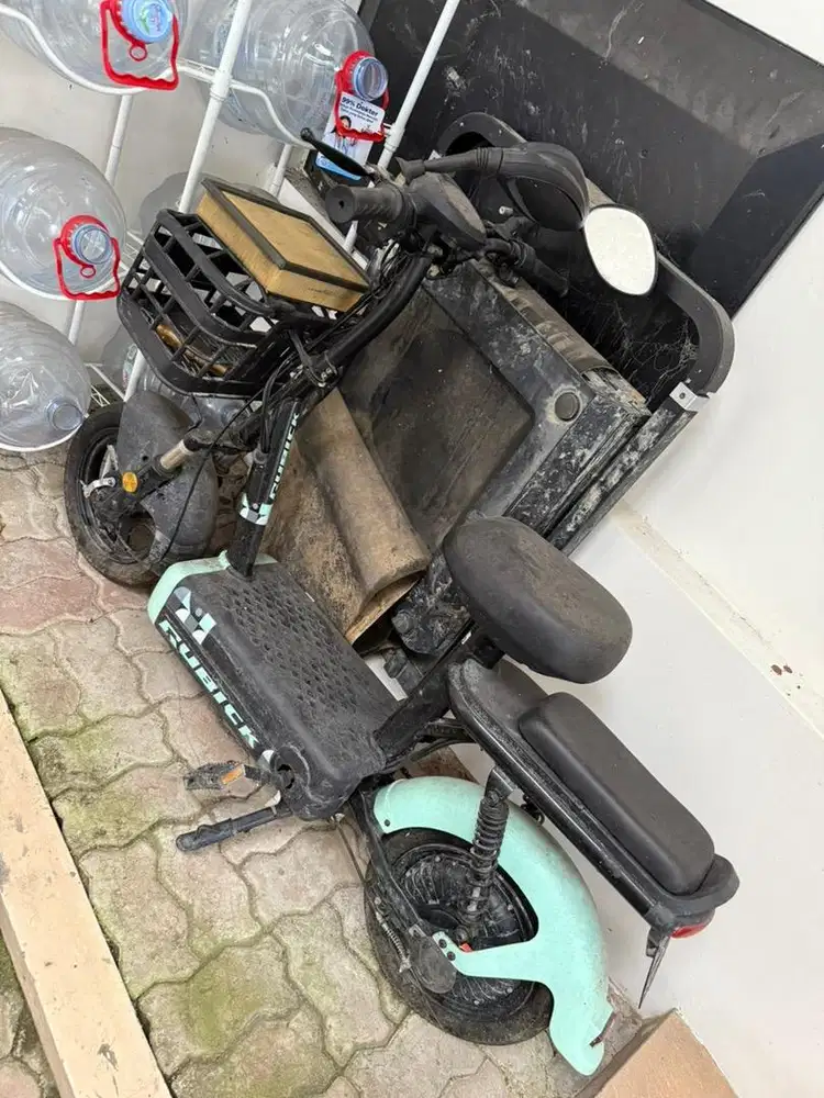 Sepeda listrik Bekas Banjir