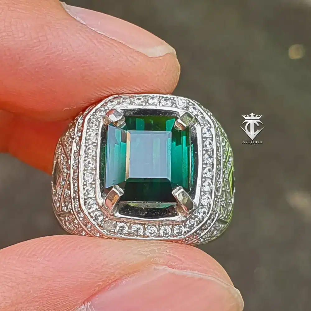 Batu Natural Top Clean Aurora Blue Indicolite Tourmaline 4.86 Ct Memo