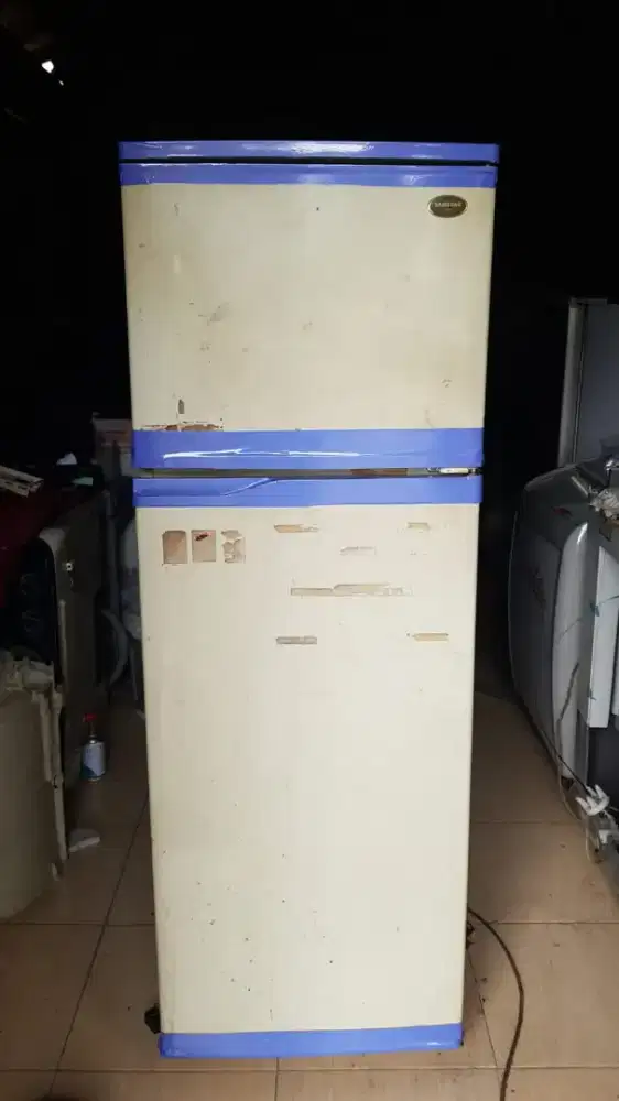 Kulkas 2 pintu samsung