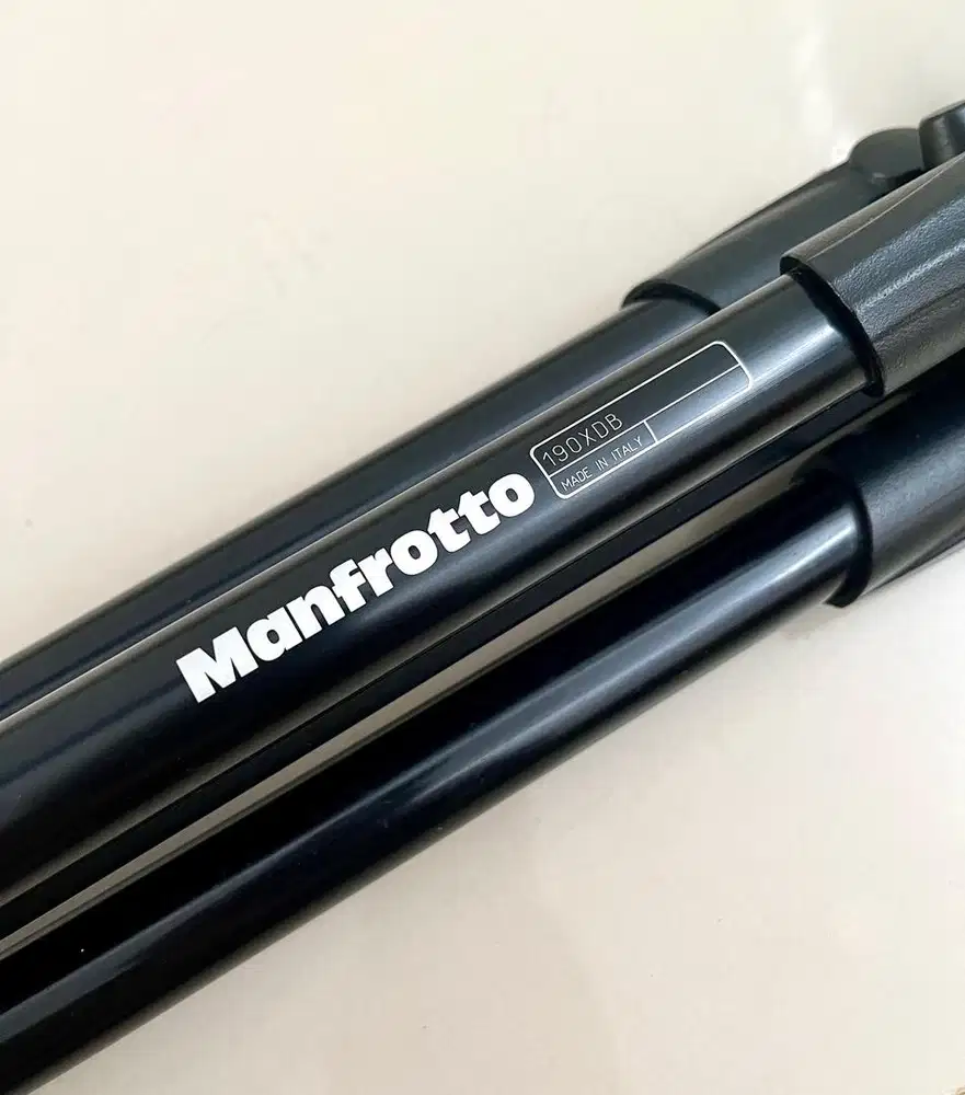 Tripod manfrotto 190XDB + ball head 496RC2