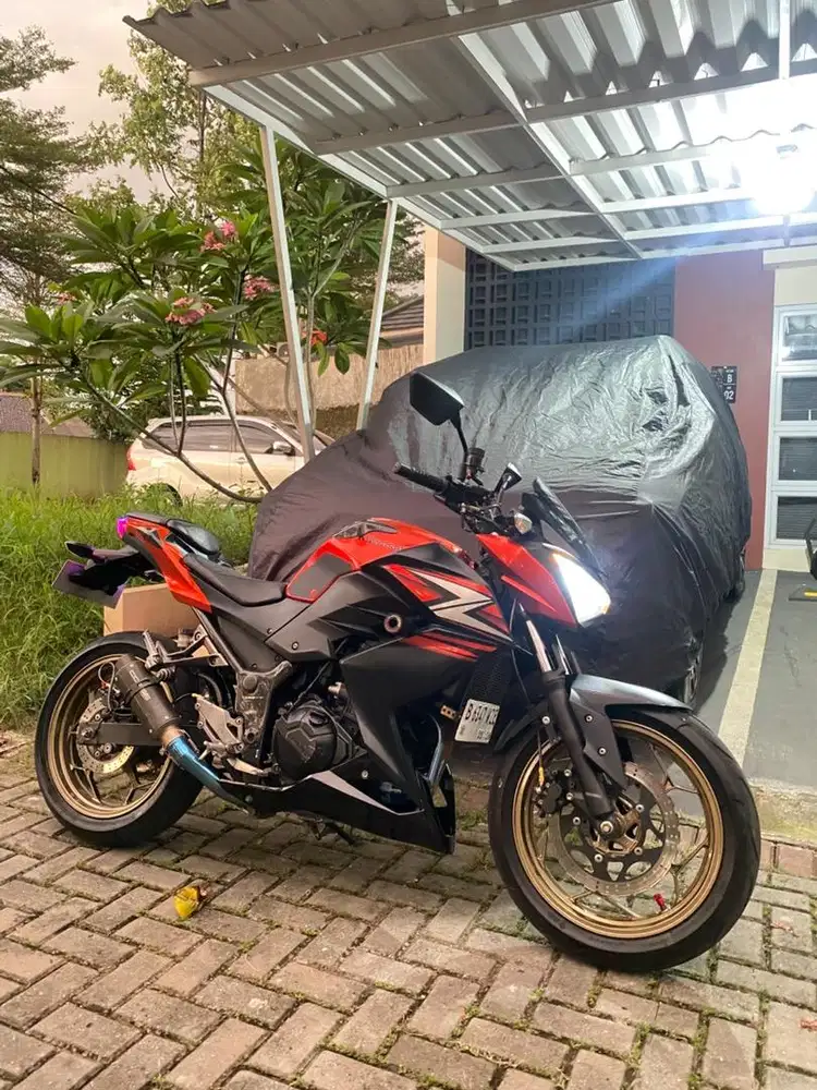 Kawasaki Ninja 250FI Serie Z Tahun 2014