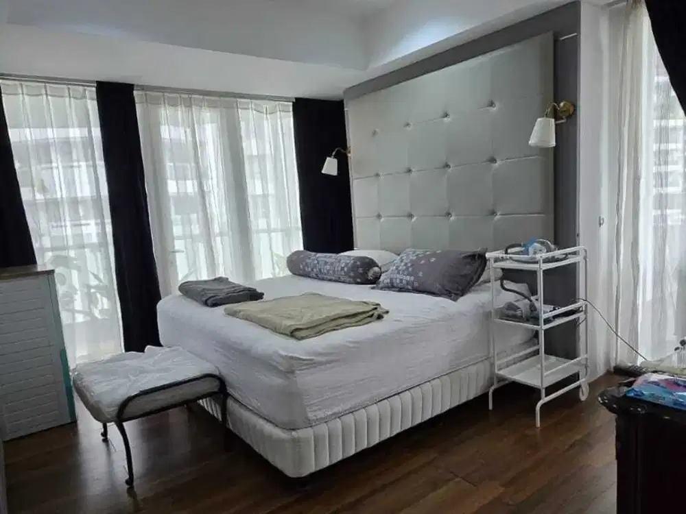 Apartemen The Royale Springhill 2+1BR Dedicated Parking Lot Private Lift