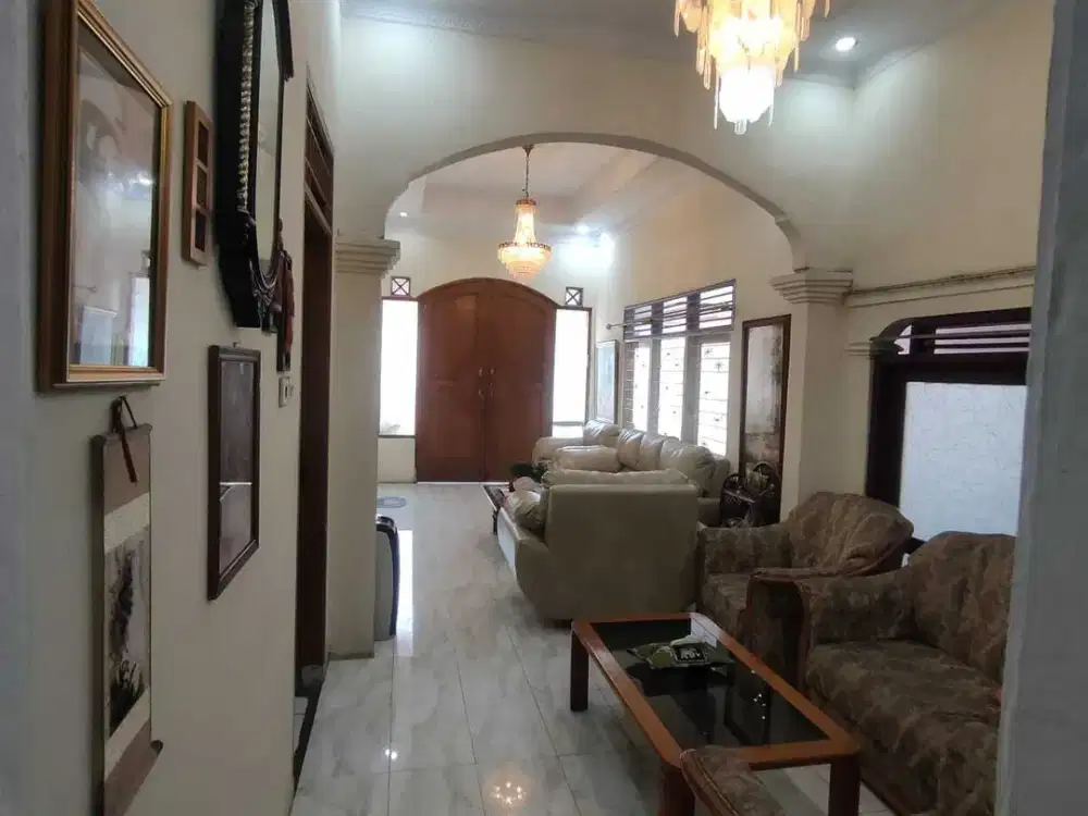 JUAL CEPAT, rumah Klender Jakarta Timur