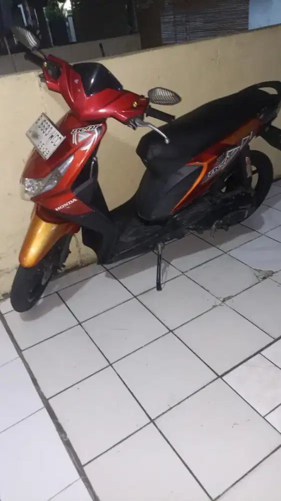 Mau jual motor beat karbu