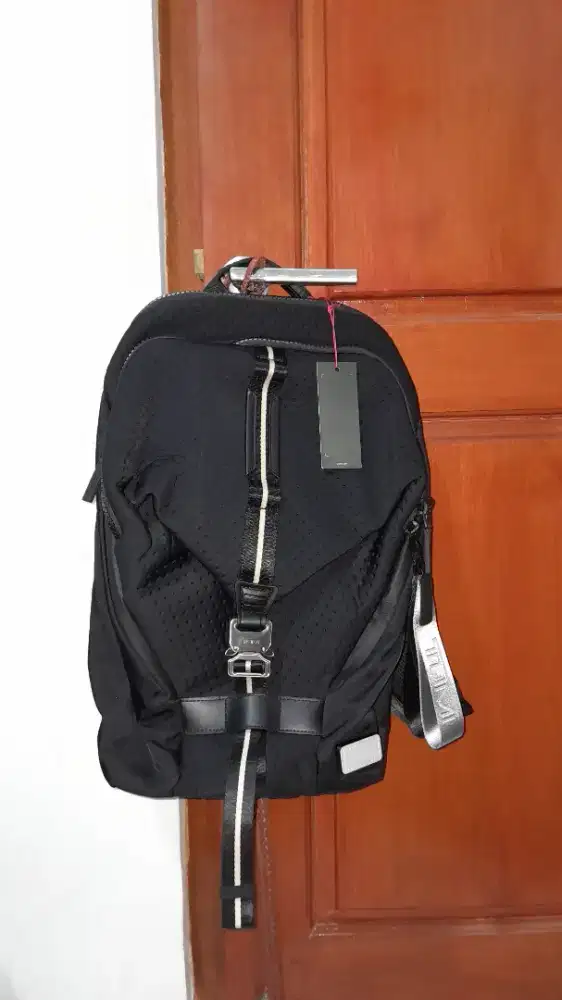 Backpack Hitam Bravo Pria