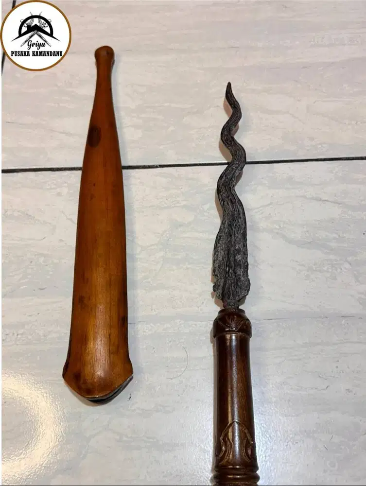 TOMBAK KARACAN / DARADASIH LUK 7 PAMOR DWI WARNO TANGGUH MAJAPAHIT