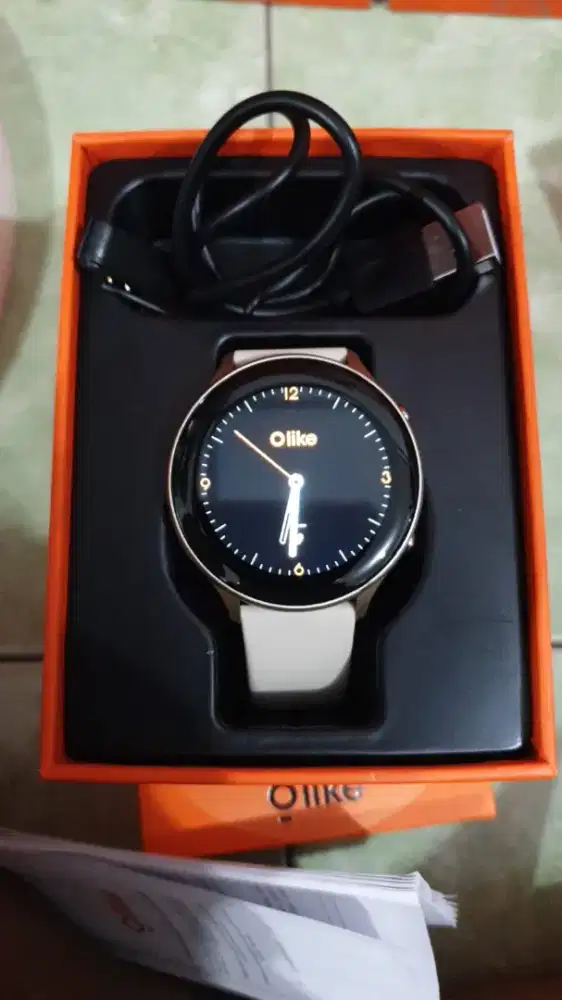 Jam tangan smartwatch