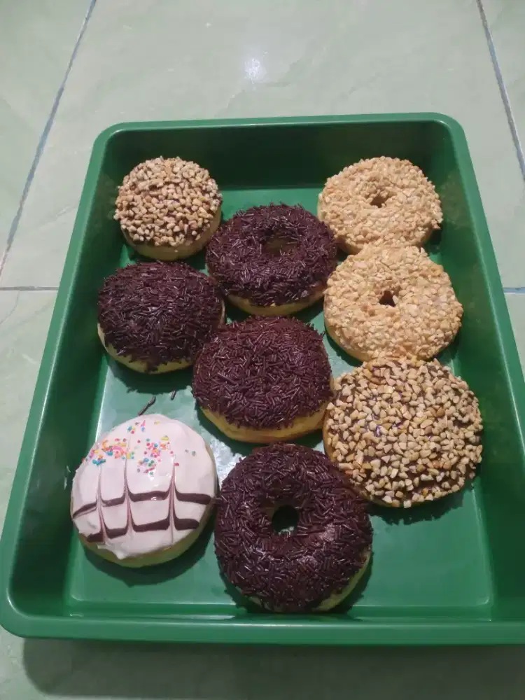 Donat susu varian rasa 38,000 perlusin isi 12pcs