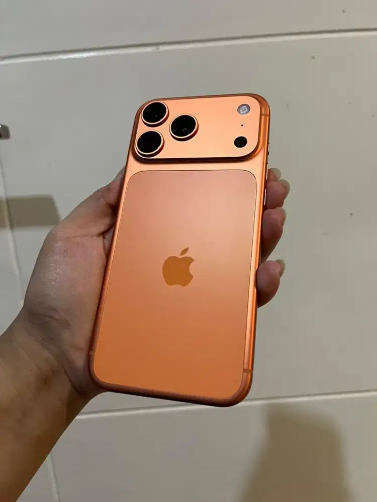 IPHONE 17 PRO MAX 256 gb LIKE NEW