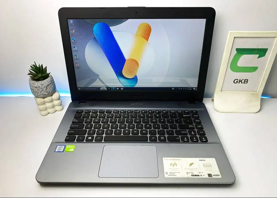Laptop Asus VivoBook core i3 7Gen dual VGA Nvidia Ram 8gb penyimpanan