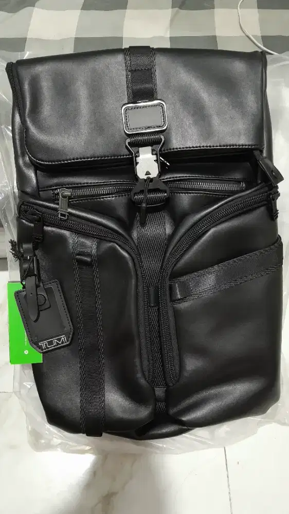 Backpack Hitam Kulit Pria