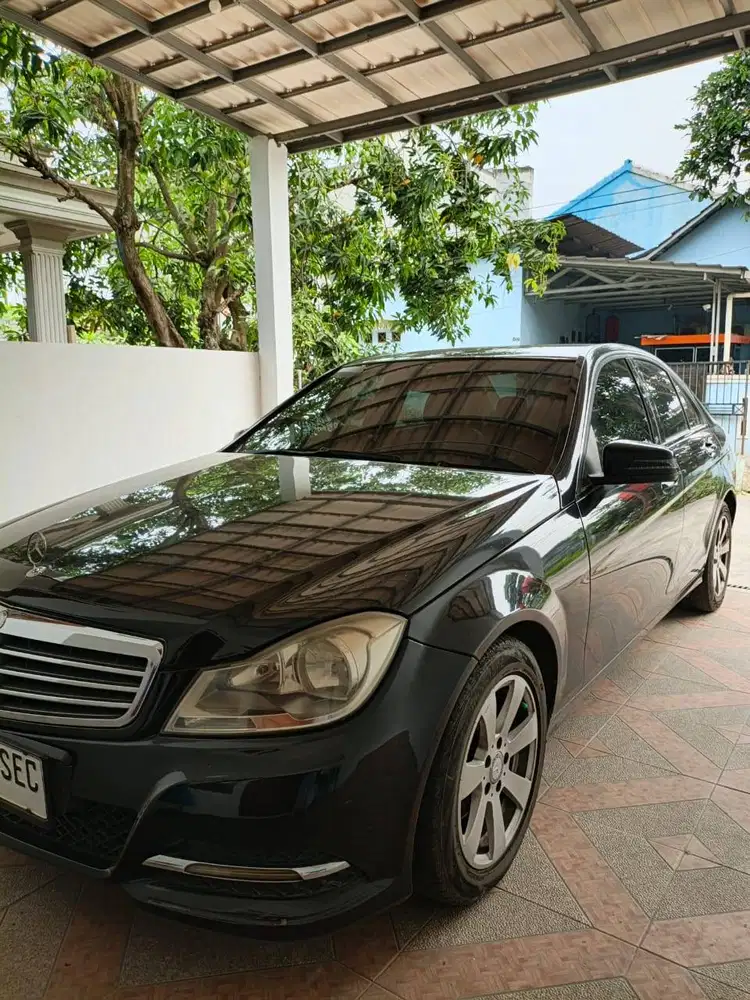 Mercedes Benz C 200 bisa cash atau kredit
