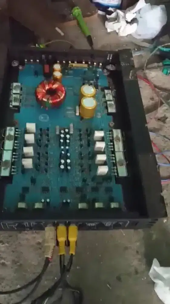 service power amplifier mobil dan subwoofer
