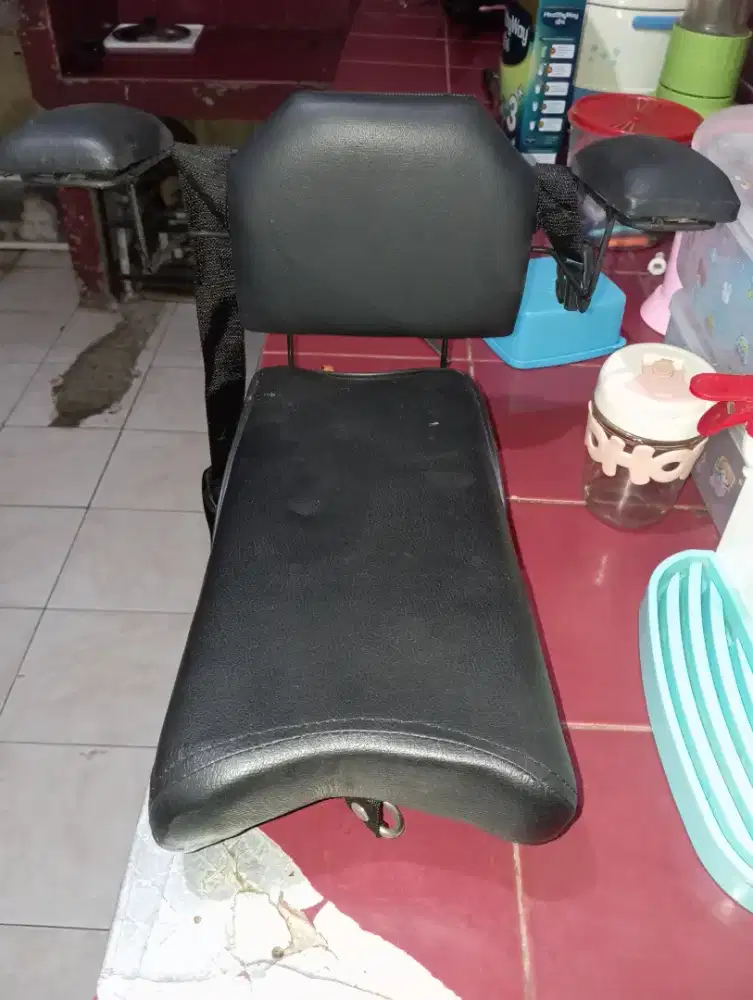 Bangku jok boncengan anak
