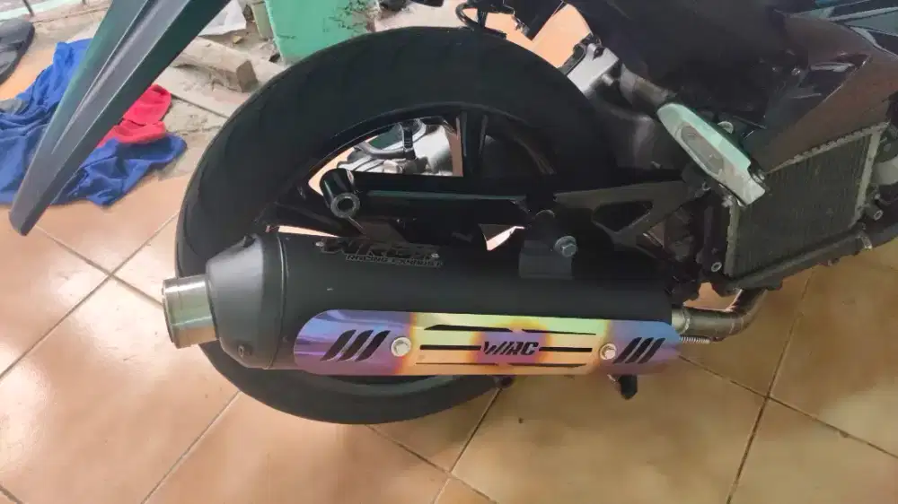 Knalpot buat Xeon karbu