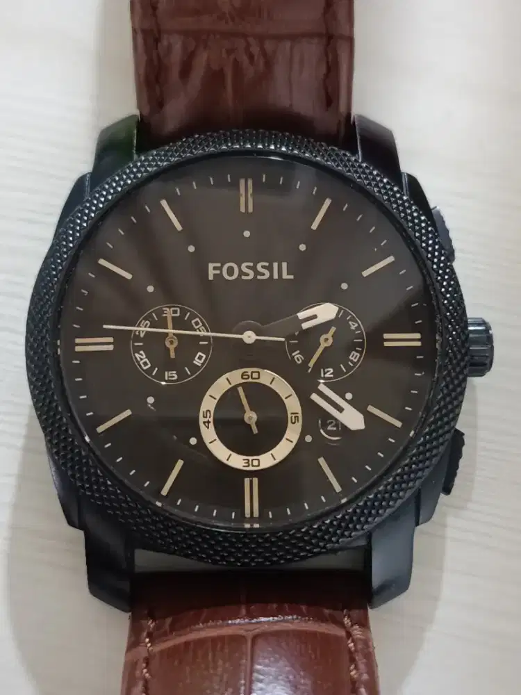 Jam Fossil Preloved