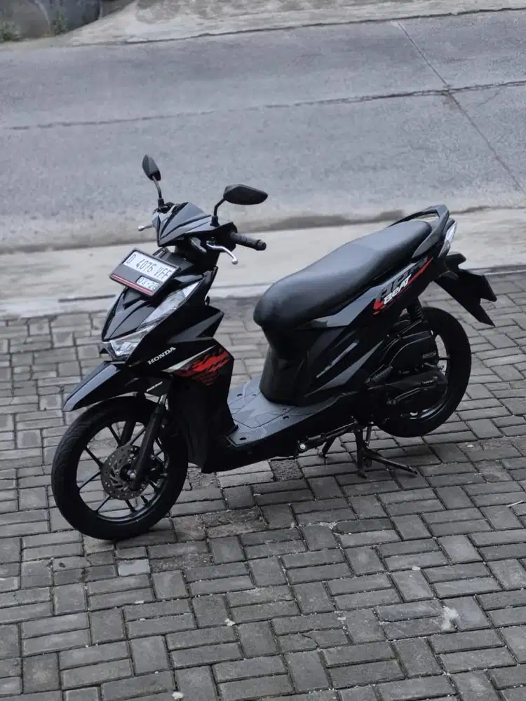 HONDA NEW BEAT FI CBS 2023 KM 27rb
