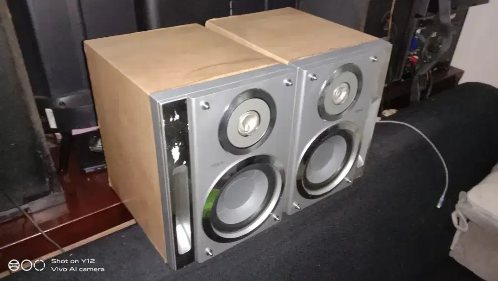 Aiwa Speaker Pasip 5,5 inc Bagus