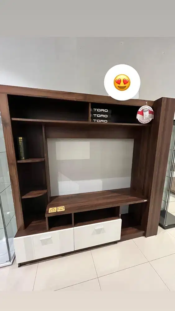 Lemari tv entertaiment center