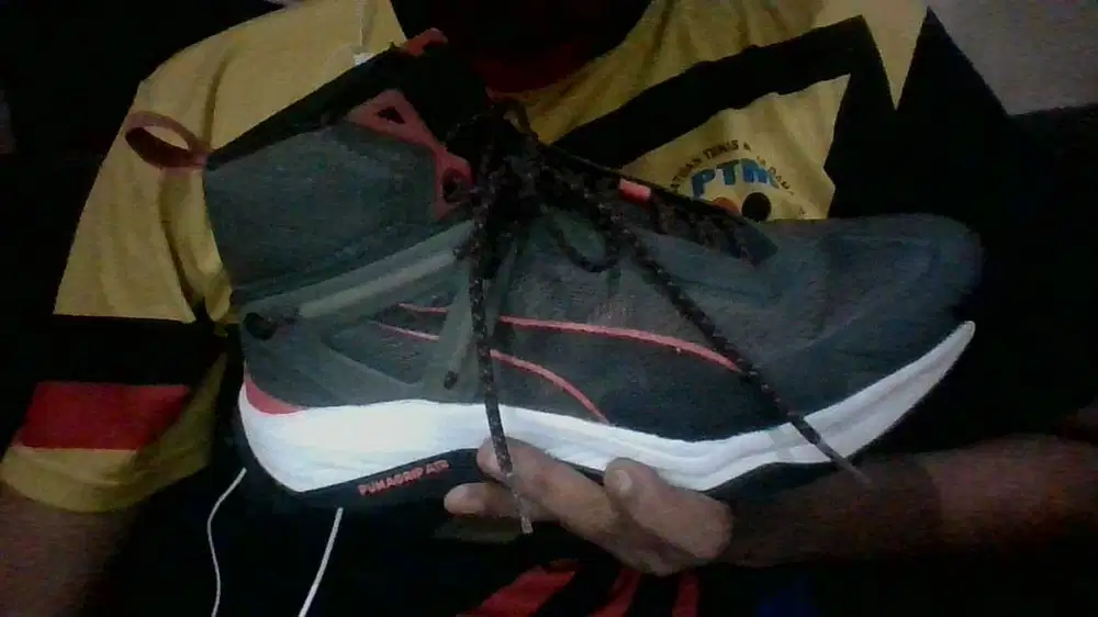 Puma mid nitro explore