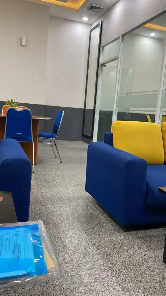 Partner Kerja /Asisten Perempuan