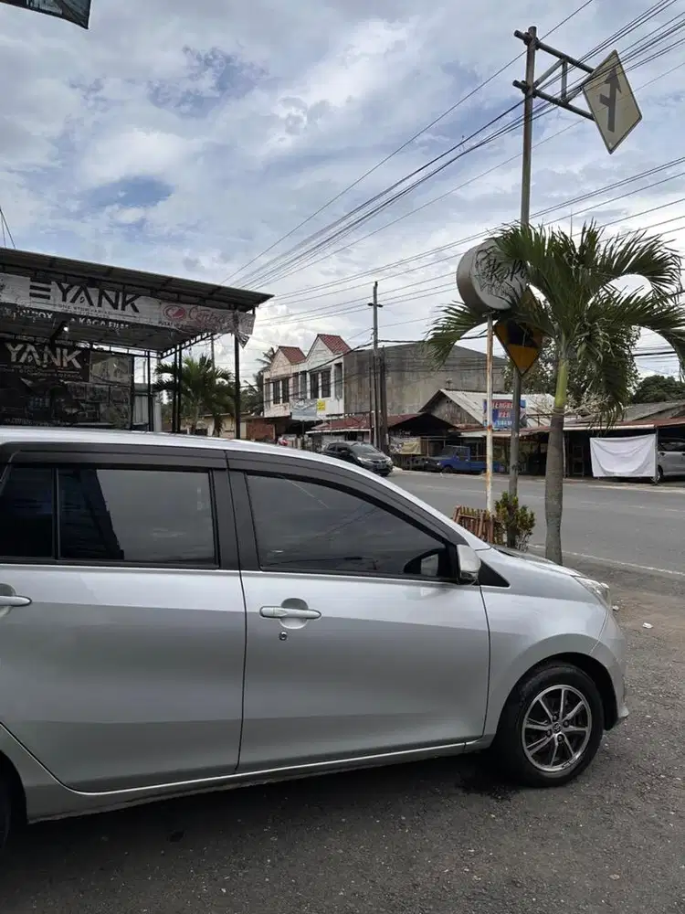 jual mobil sigra 2018