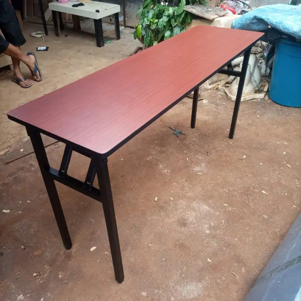 Meja Lipat portabel