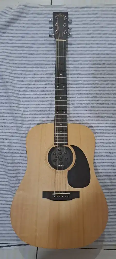 Gitar Akustik Sigma DME
