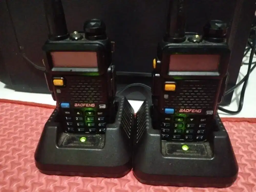 HT baofeng sepasang
