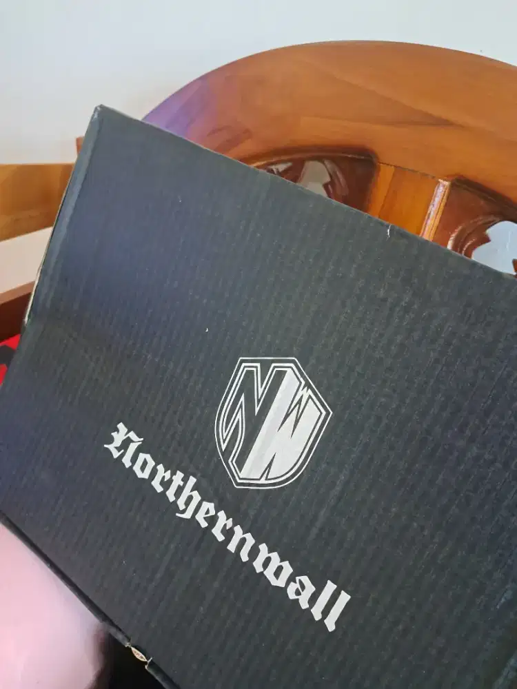 DIJUAL JAKET NORTHERNWALL