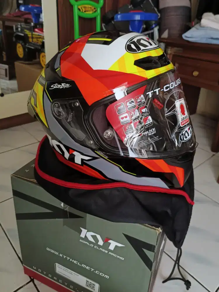 Like New KYT TT Course Jaume Masia