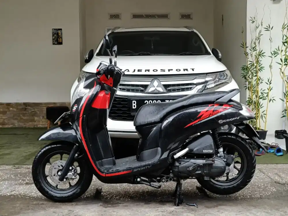 Scoopy tahun 2018 pajak isj/tt boleh gan cash lebih bagus
