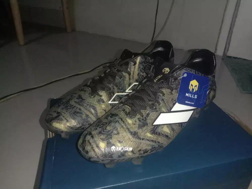 Sepatu Bola MILLS TROYA CHAOS FG