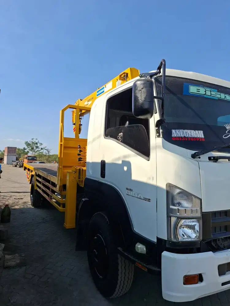 di jual Truck crane 7 ton 6 section th 2013 siap kerja blitar kediri