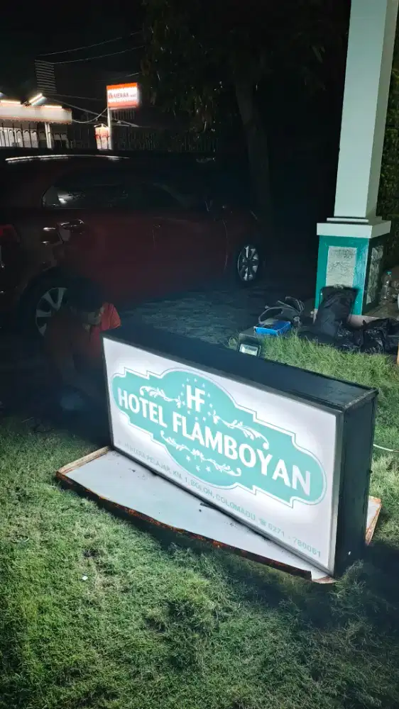 Specialist neon box hotel papan nama kost exclusive kantor & UMKM