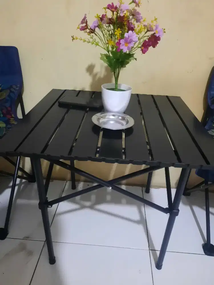 Meja lipat portabel 50x50x50