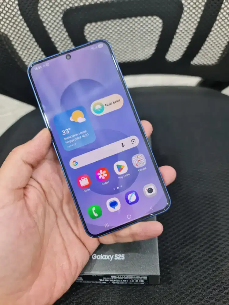 Samsung s25 12/512 jaringan 5g banyak di cari