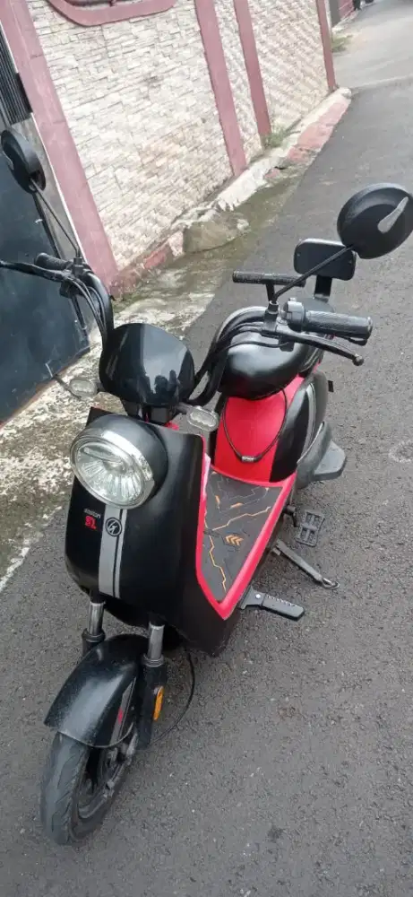 Di Jual Sepeda Listrik Genio Easton S1