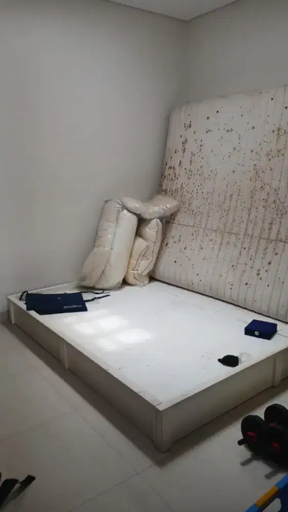 kasur Bekas merek medirest